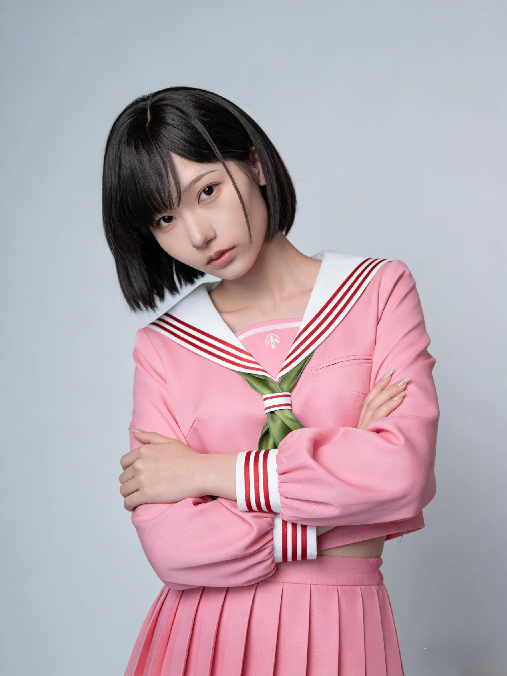 Shimizu Hinako Cosplay Costume - Party Games School recension och pris