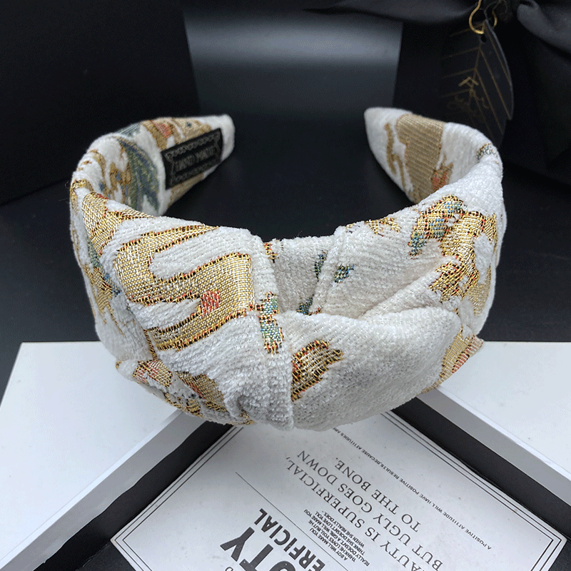 Fashionable Embroidery Hairpin - Ring Toss Outdoor recension och pris
